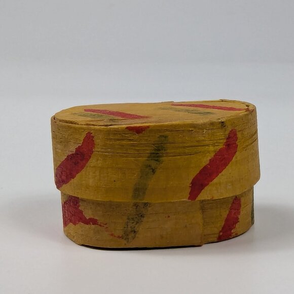 Vintage Set of 6 Tiny Guatemalan Worry Dolls in Handmade Balsa Wood Basket - Picture 5 of 6